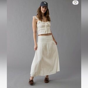 American Eagle High-Waisted Smocked Maxi Skirt size Large! In original pckging!